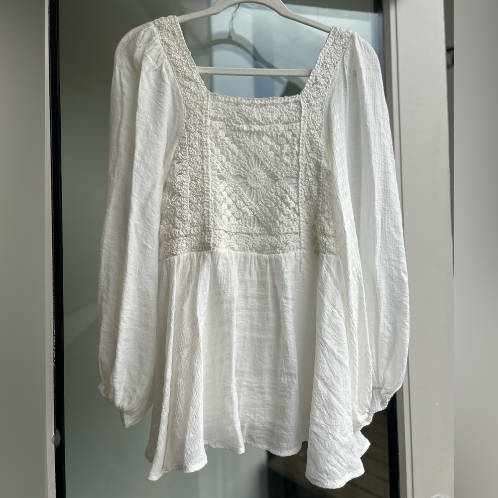 (MEDIUM) Altar'd State White Square Neck Crochet Long Sleeve Tunic Top - Picture 2 of 3